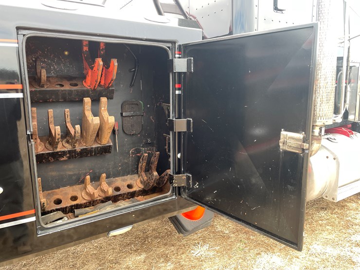 1989-peterbilt-379-image-44