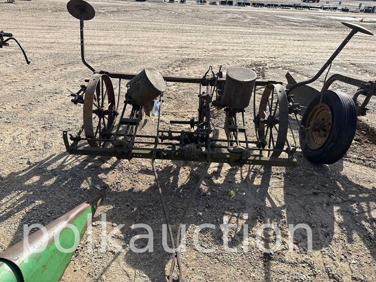 john-deere-2-image-1