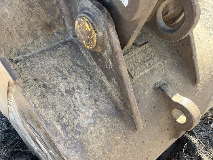 2018-komatsu-pc210-lc-11-image-12