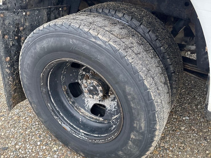 2018-ram-3500-slt-image-8