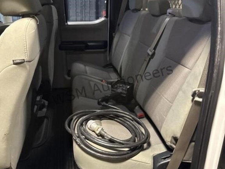 2017-ford-f550-image-33