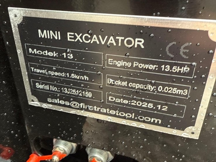 new-vicsec-co-mini-excavator-model-vc13-image-7