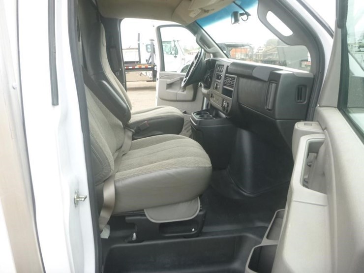 2021-gmc-3500-image-12