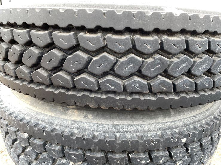 #10748-•-(4)-semi-tires-on-aluminum-rims-image-8