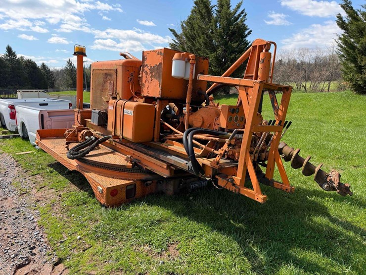 truck-mounted-drilling-rig-image-2