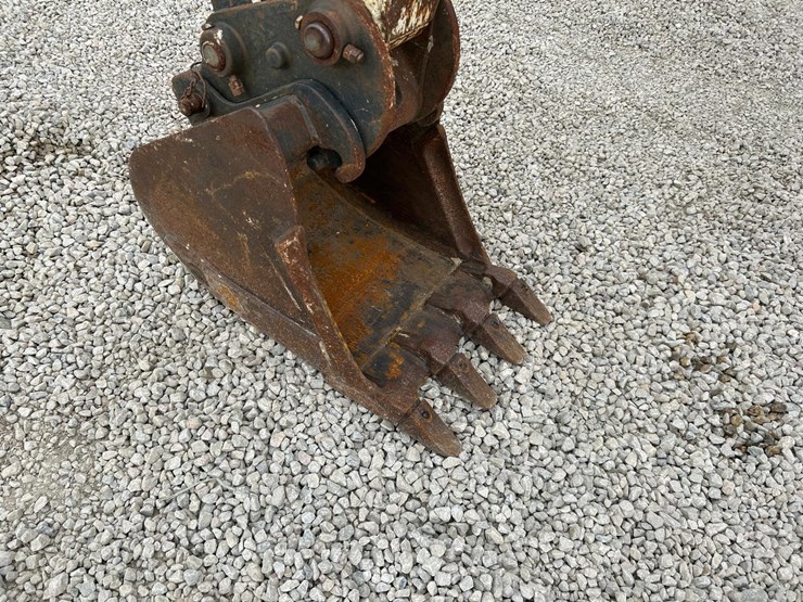 2022-bobcat-e42-image-8