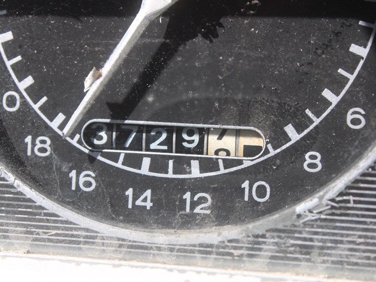 1966-ford-4000-image-28