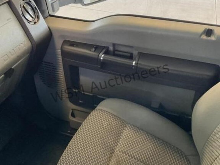 2016-ford-f350-image-23