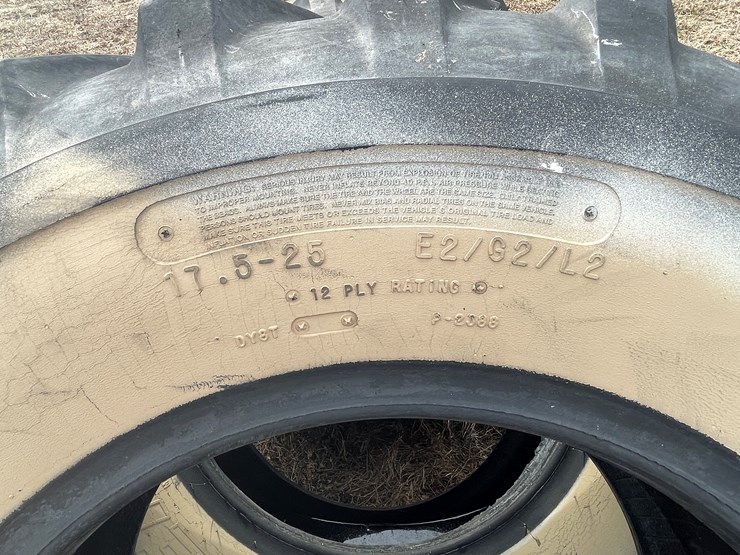 #10707-•-(4)-17.5-25-denman-loader-tires-image-7