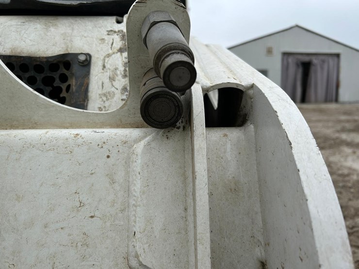 2023-bobcat-mt100-image-13