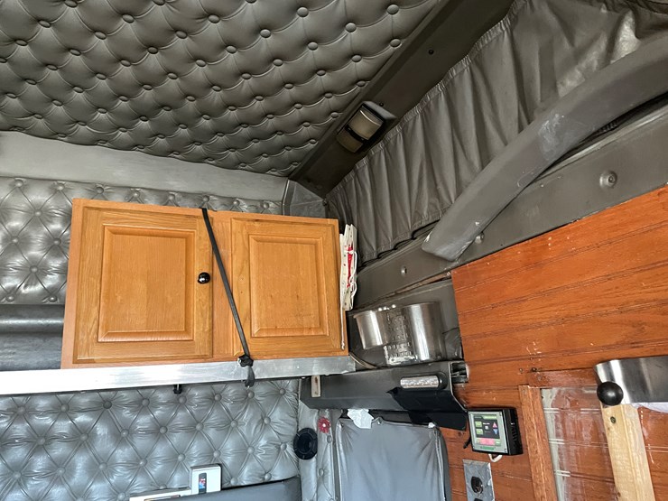 2006-caterpillar-c15-image-86