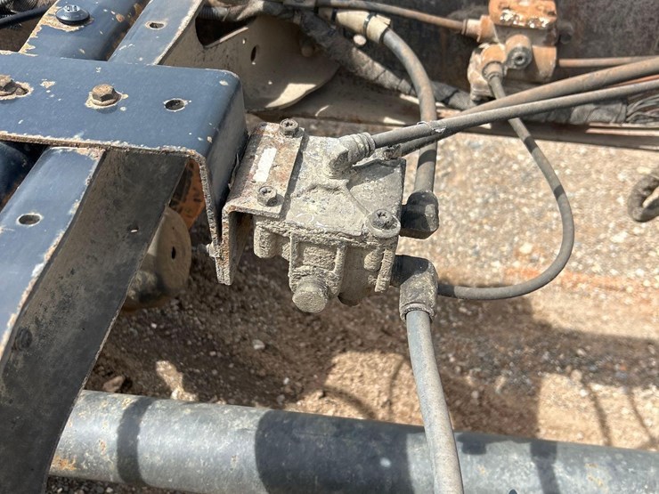 2005-international-4300-image-20