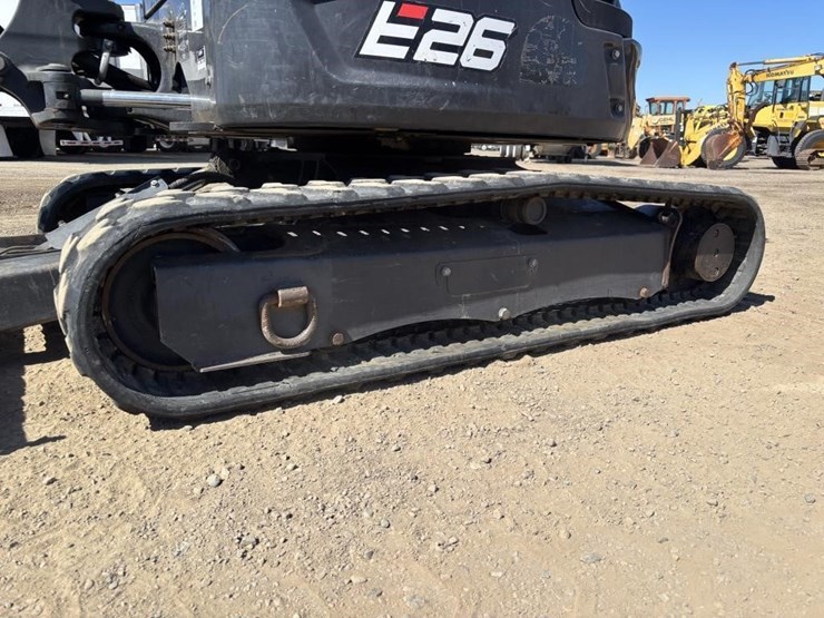 2020-bobcat-e26-image-20