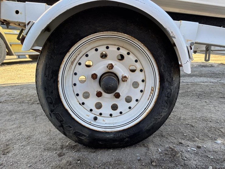 1991-unknown-trailer-image-28