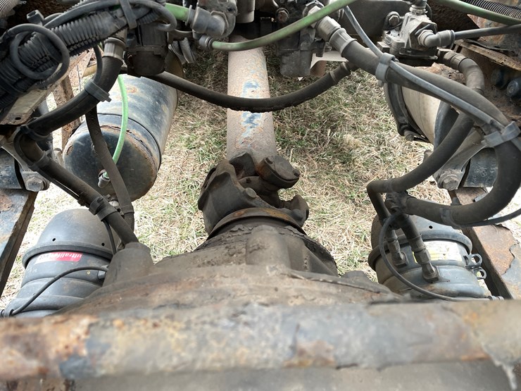 #114-•-2017-freightliner-single-axle-day-cab-semi-tractor-(has-wi-title)-image-41