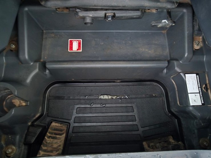 2023-deere-331g-image-46