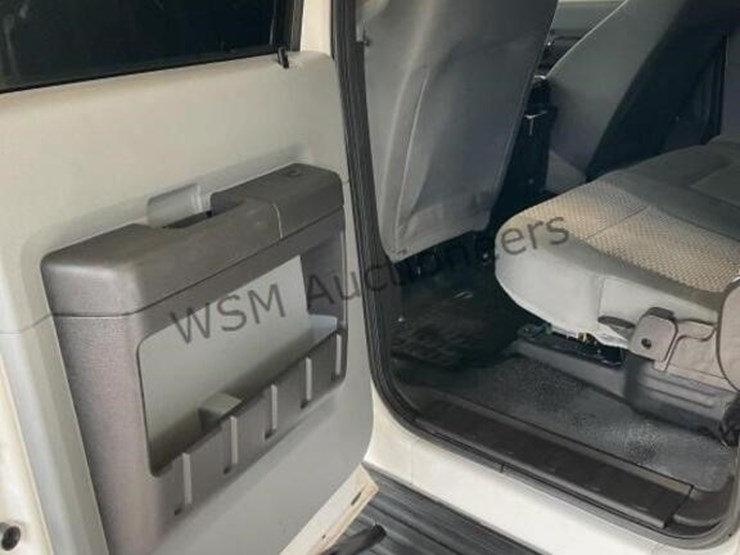 2016-ford-f550-image-27