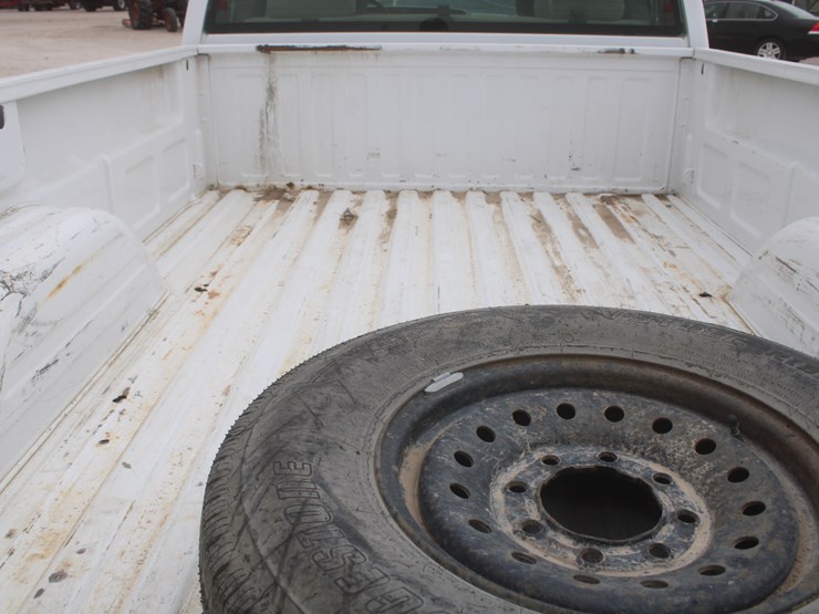 2005-chevrolet-2500-image-32