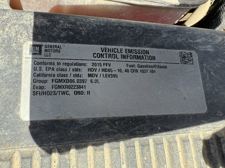 2015-chevrolet-silverado-2500hd-image-6