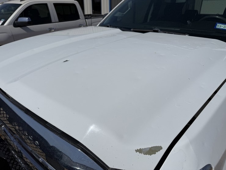 2015-chevrolet-silverado-2500hd-image-28