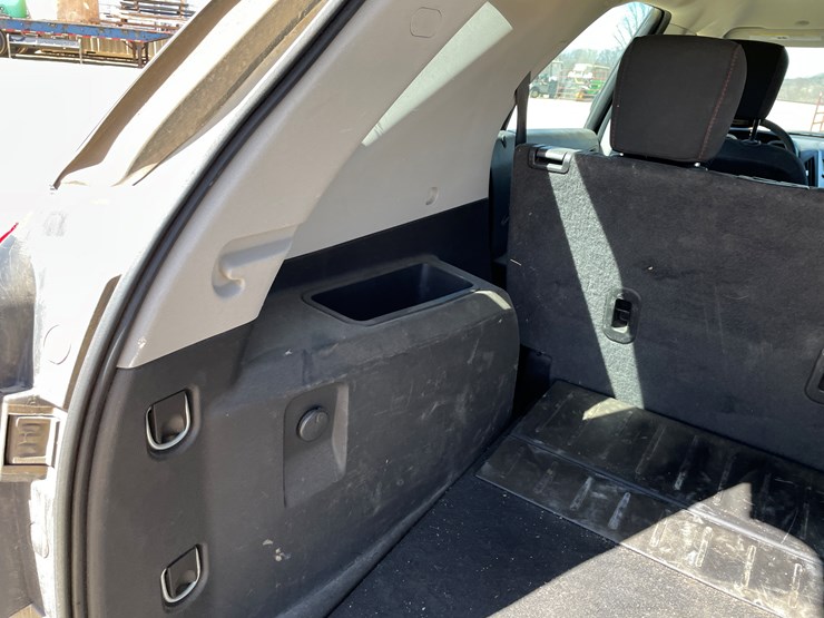 2013-chevrolet-equinox-image-45