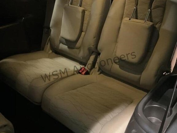 2015-ford-explorer-image-27