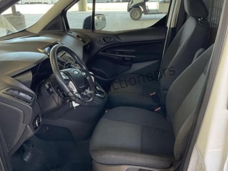 2015-ford-transit-connect-image-21