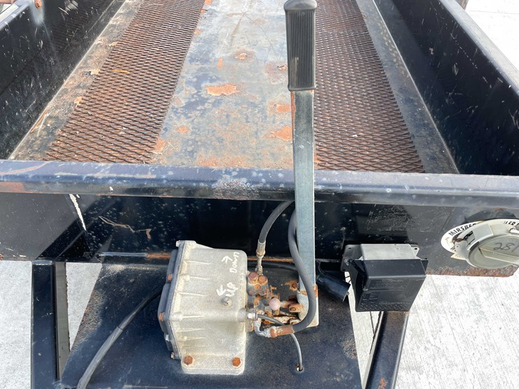 #5423-•-2014-nova-scissor-lift-tilt-bed-trailer-image-17