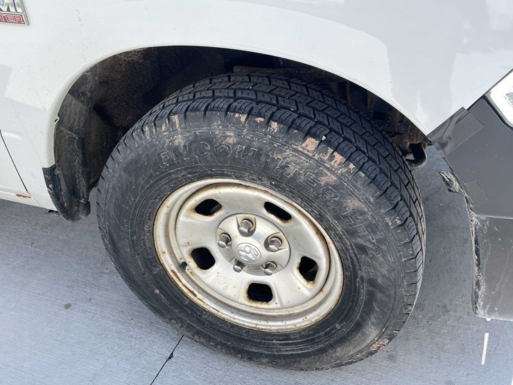 2015-dodge-1500-image-16