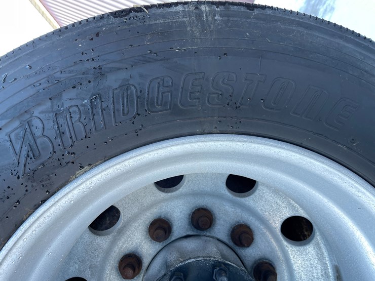 #3944-•-dual-wheel-tag-axle-image-15