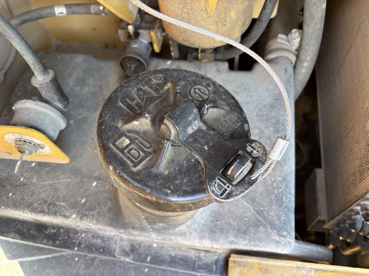 caterpillar-143h-image-72