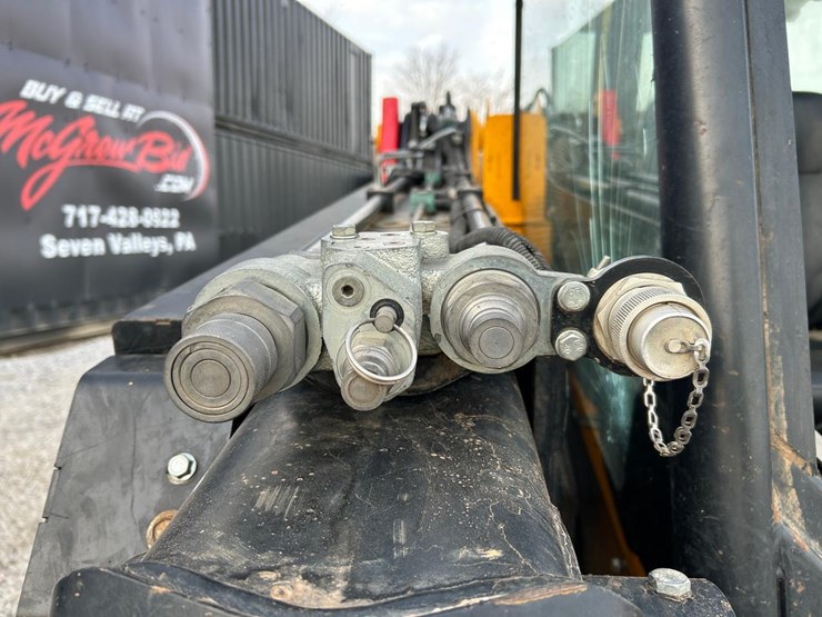 2021-jcb-3ts-8t-image-11