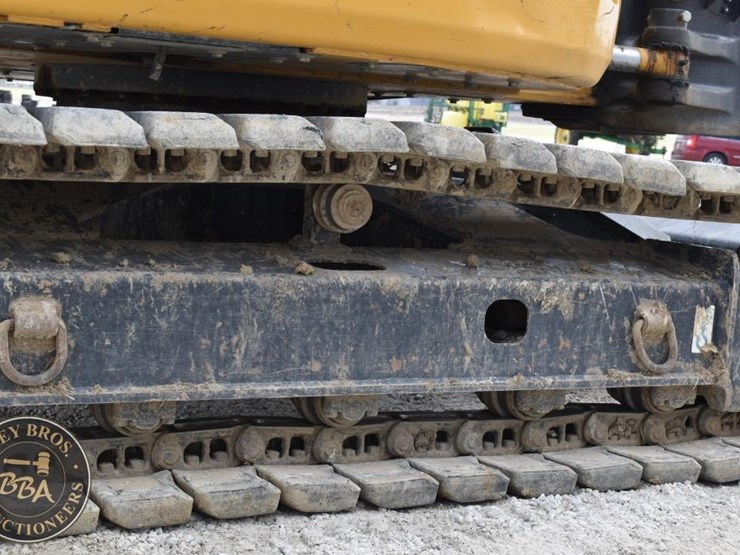 2021-deere-85g-image-44