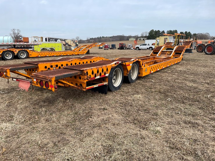 #154-•-2005-delavan-semi-truck-auto-hauler-trailer-(delay-in-title)-image-6