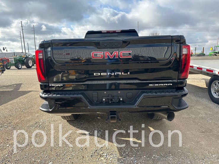 2024-gmc-sierra-2500-image-9