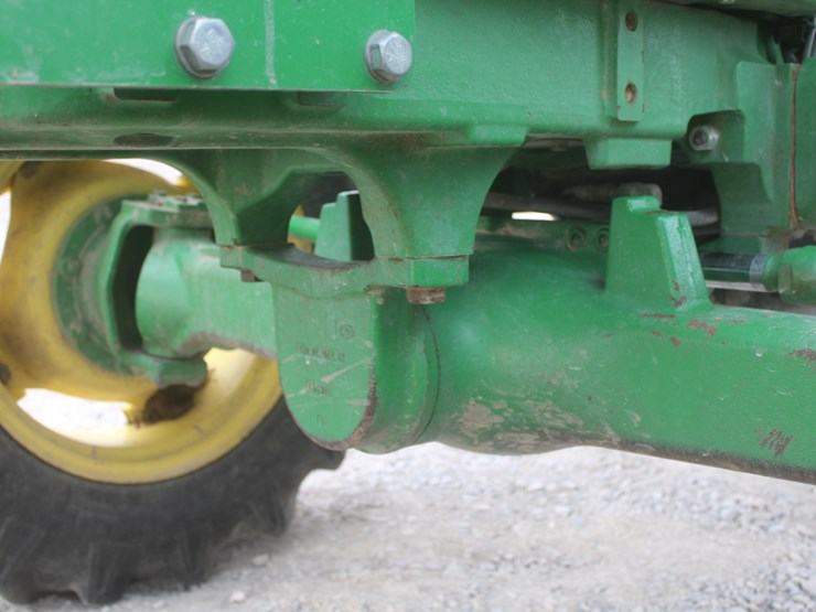 2013-john-deere-5100e-image-21