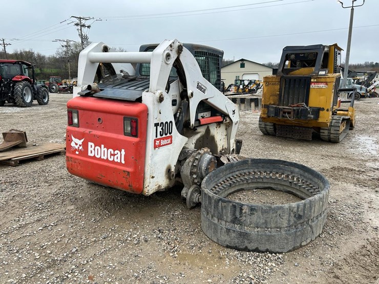 bobcat-t300-image-4