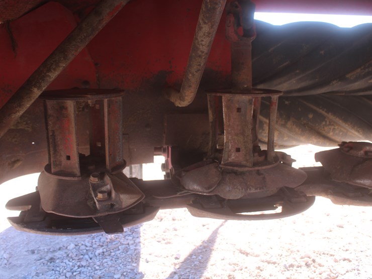 new-holland-1431-image-15