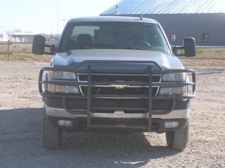 2006-chevrolet-2500-image-1