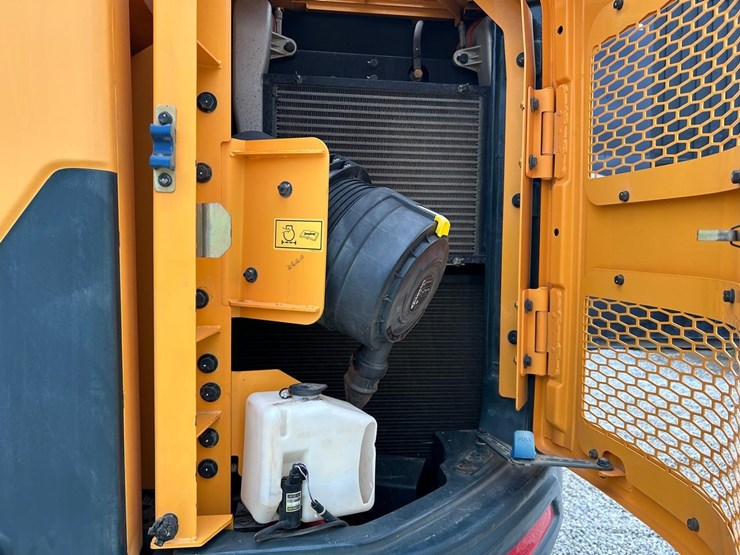 hyundai-hx145-lcr-image-20