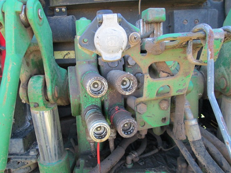 john-deere-6215-image-8