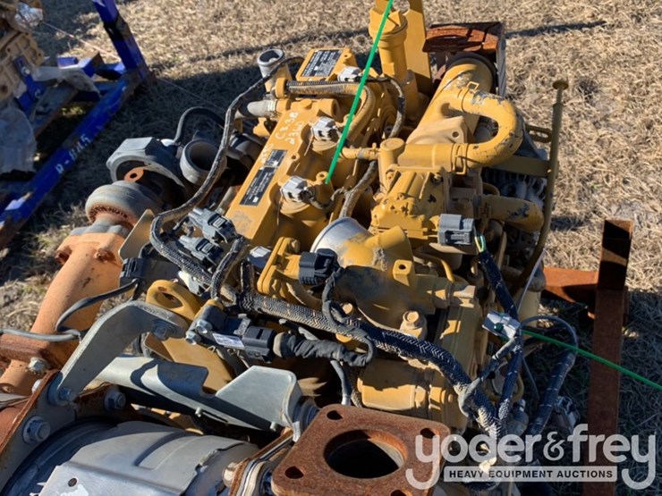 caterpillar-236d-image-17