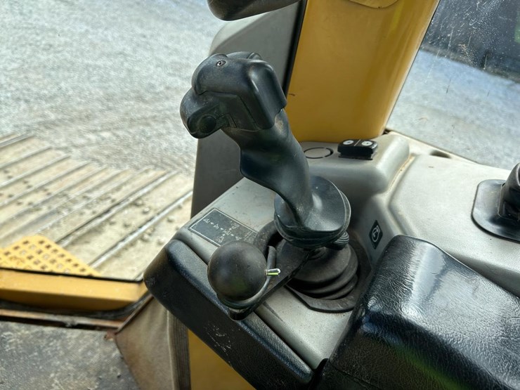 caterpillar-d5-image-25