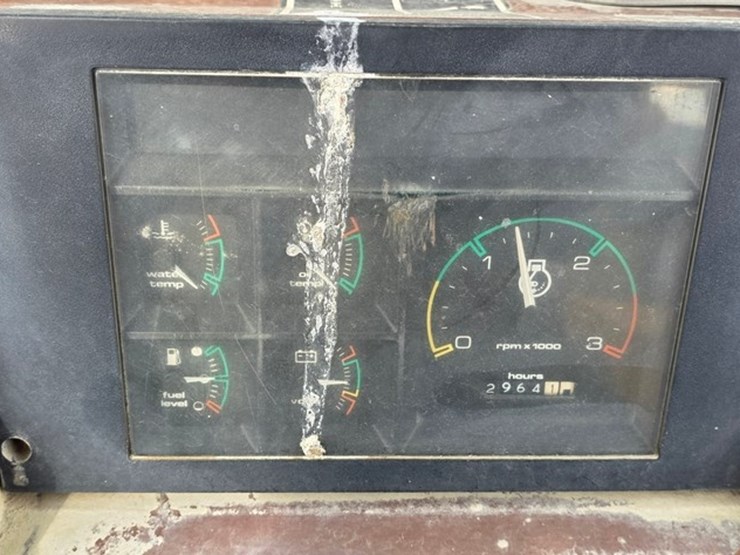 1990-case-480f-image-51