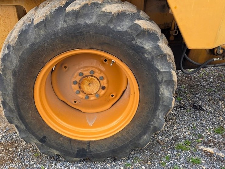 1990-case-480f-image-22