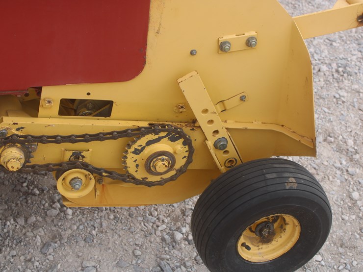 new-holland-580-image-63