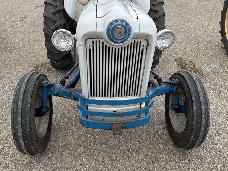 1954-ford-naa-image-2