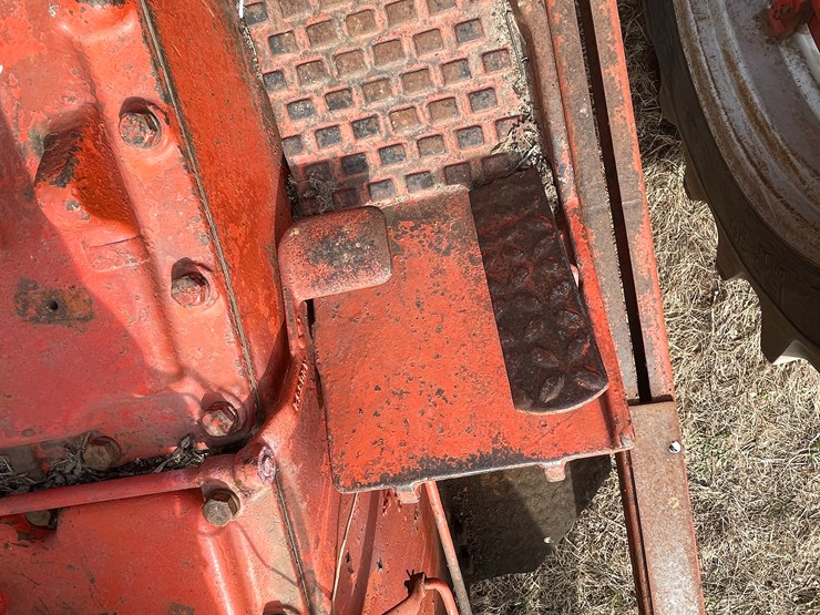 #175-•-case-830-diesel-tractor-image-54