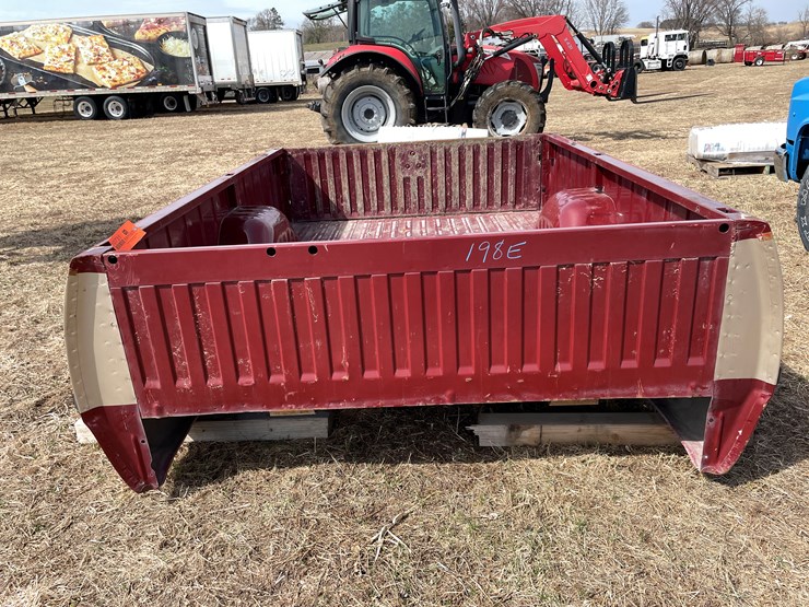 #10731-•-1985-dodge-8'-pickup-box-image-2