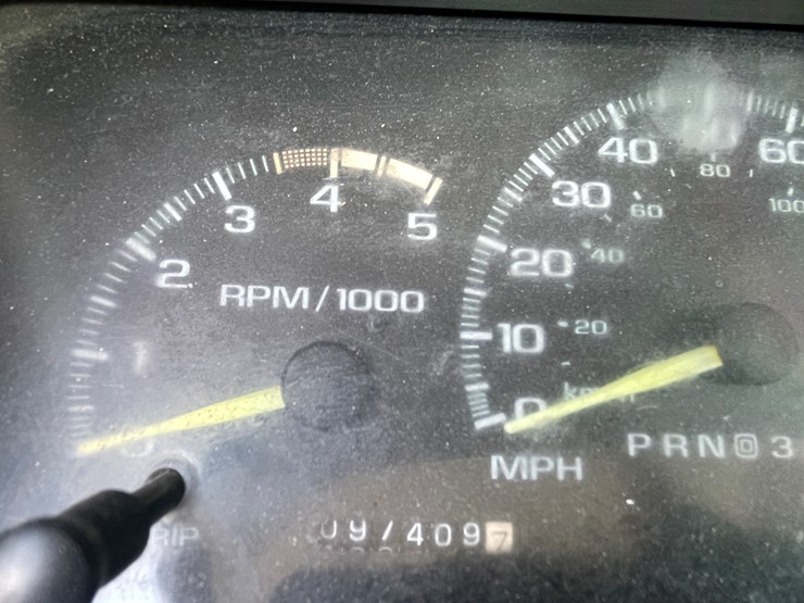 1999-chevrolet-3500-image-27